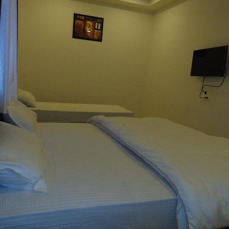Hotel Kalajanki Ujjain Buitenkant foto