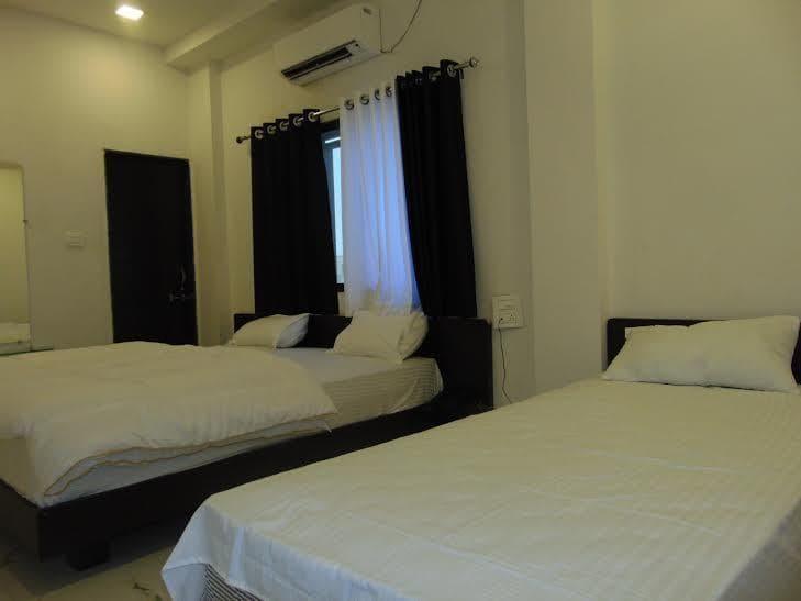 Hotel Kalajanki Ujjain Buitenkant foto