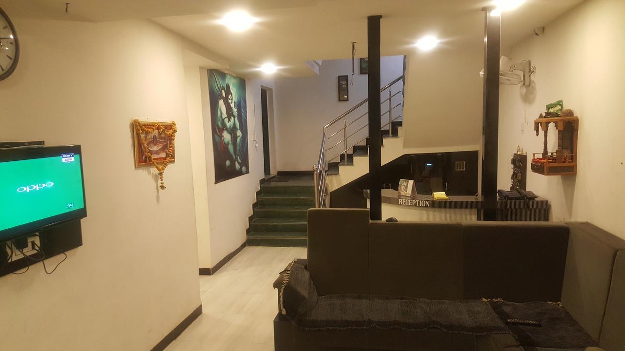 Hotel Kalajanki Ujjain Buitenkant foto